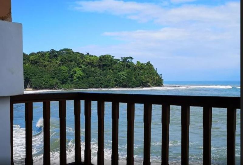 Hotel Playa Bonita プエルト・リモン エクステリア 写真